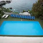 Weber Ambassador Κάπρι