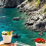 Ξενοδοχείο Weber Ambassador 4*