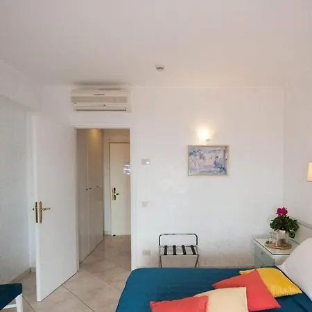 Hotel Weber Ambassador 4*