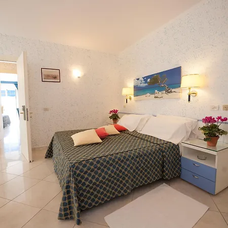Weber Ambassador Hotel Capri