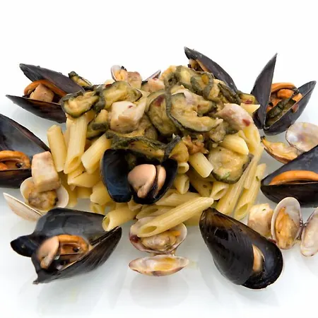 Weber Ambassador Otel