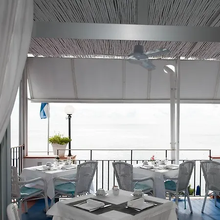 Weber Ambassador Hotel Capri