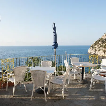 Hotell Weber Ambassador