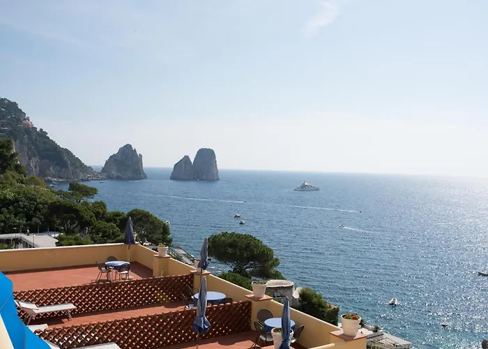 Weber Ambassador Capri