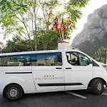 Weber Ambassador 4*